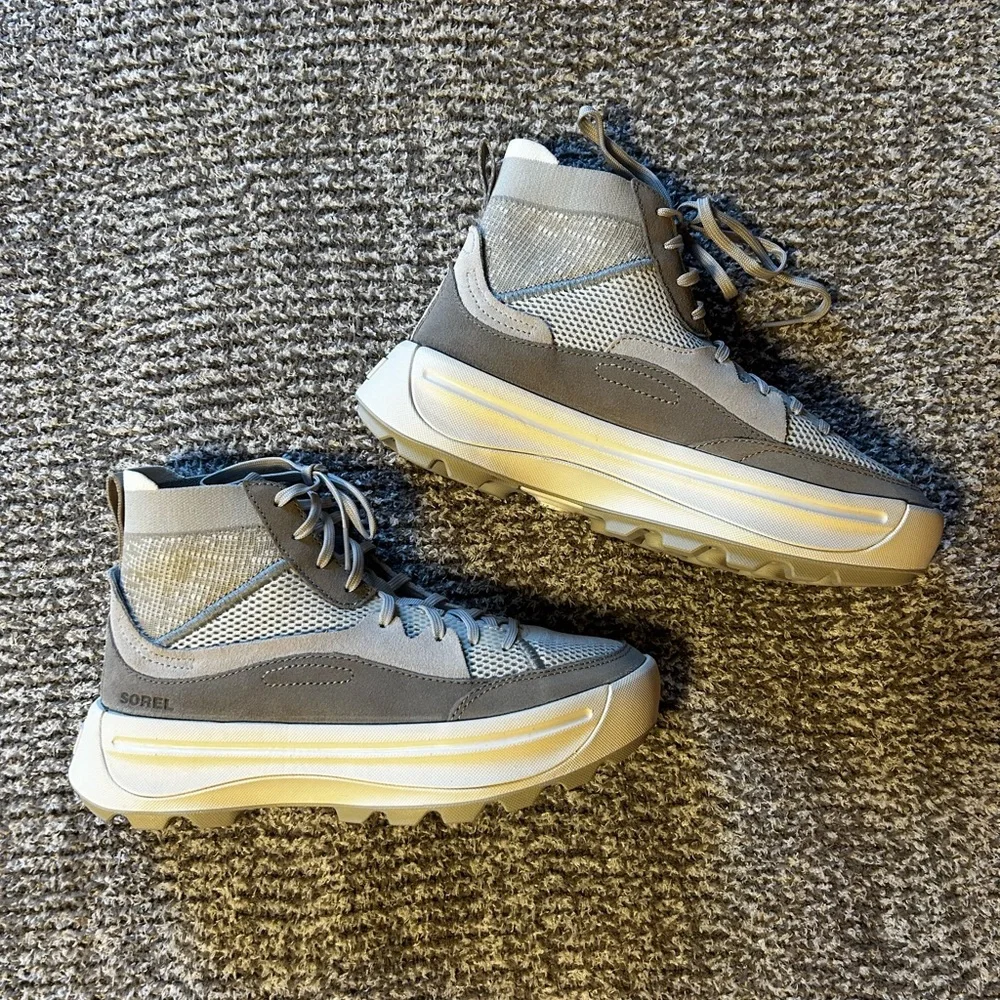 Sorel Shoes - Picture 3 of 12